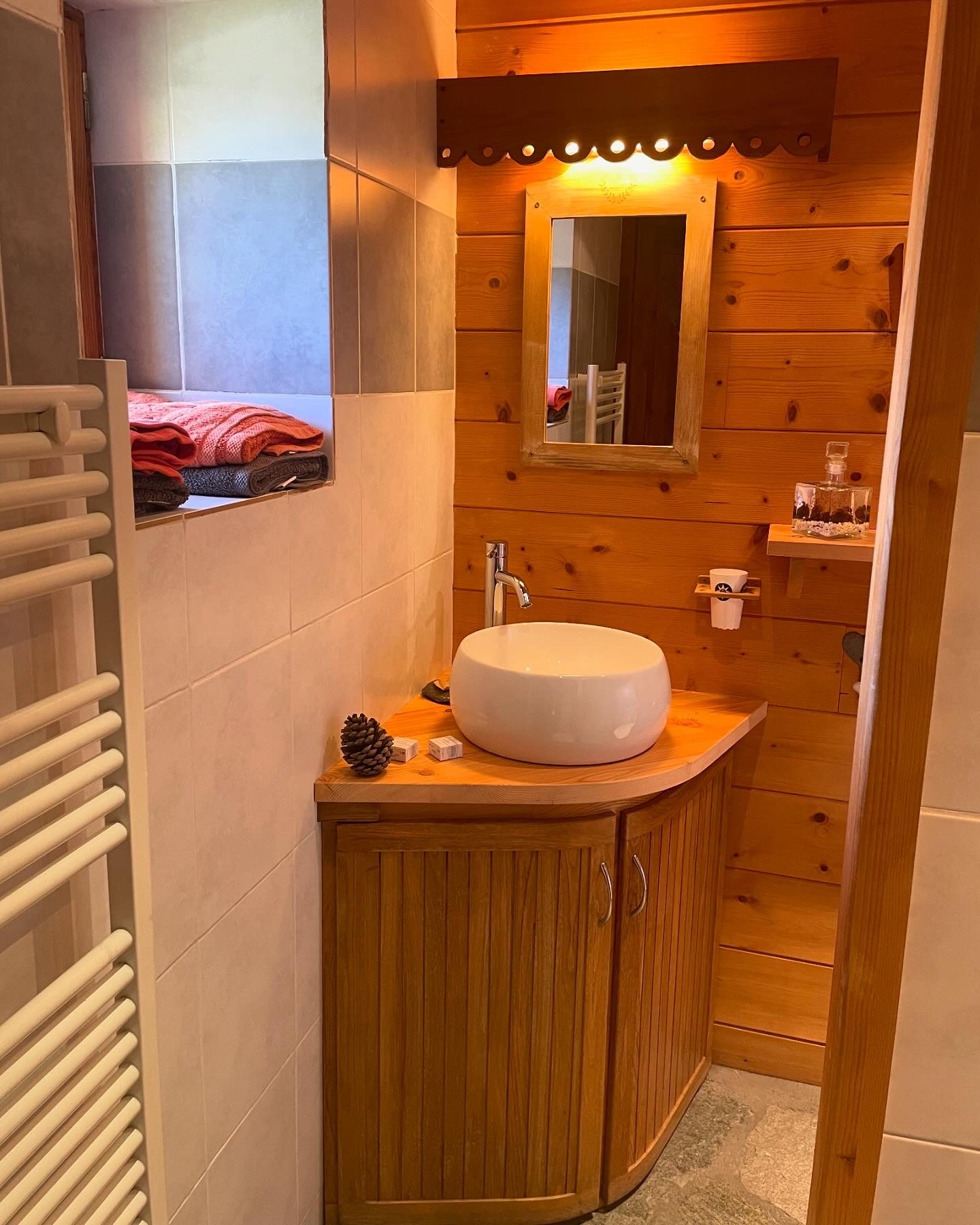 Salle de bain de la chambre Eugénie Goldstern